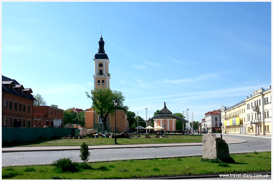 Городская ратуша Каменец-Подольский фото