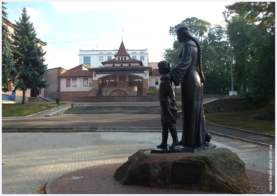 памятник Малуше Коростень