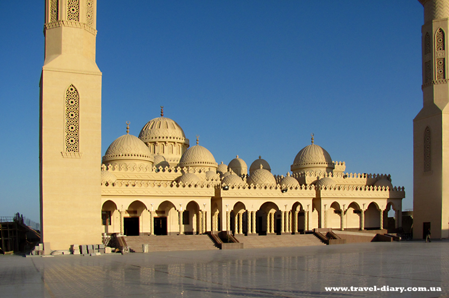 мечеть в Хургаде